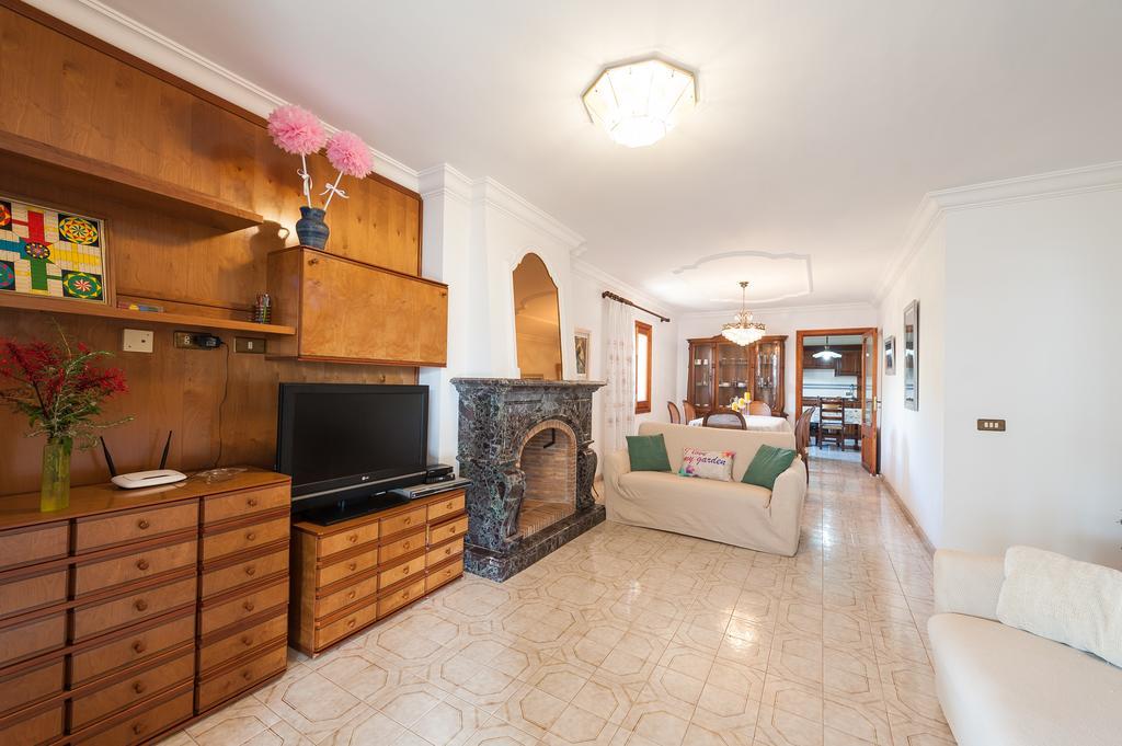 Villa Vallespir Port de Alcudia  Eksteriør bilde